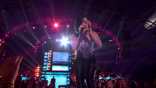 Demi Lovato, Iggy Azalea - Certified SuperFanFest (Full Version)