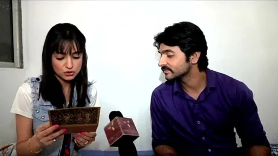 Ashish Sharma And Sanaya Iranis Gift Segment