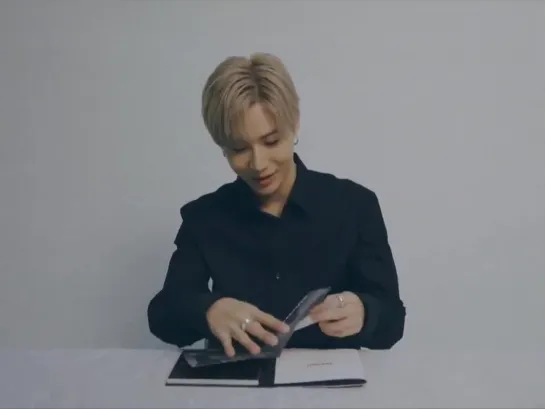 TAEMIN---[SPOILER] UNBOXING SuperM - The 1st Mini Album - - WeAreTheFuture SuperMtheFuture SuperM TAEMIN