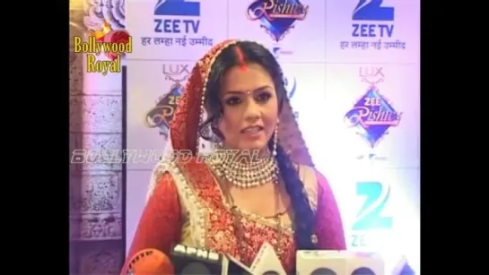 TV Celebs at Red Carpet of Zee Rishtey Awards 2015 Part 1