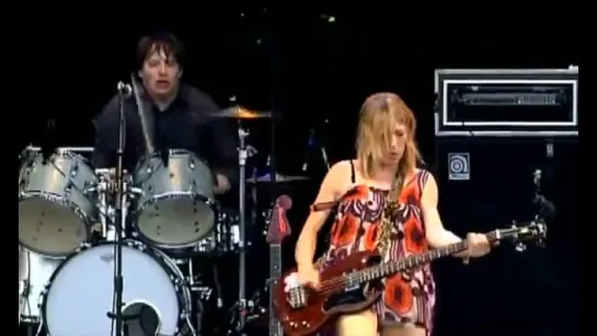 Sonic Youth - Eurockeennes  (Belfort, France) (2005)