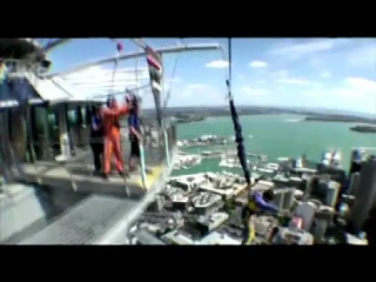 Felipe Colombo e Isabel Macedo hicieron sky jump en Nueva Zelanda