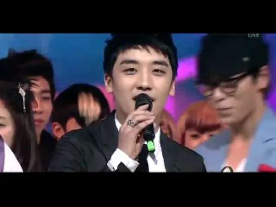 SeungRi winning Mutizen Song with GD&TOP