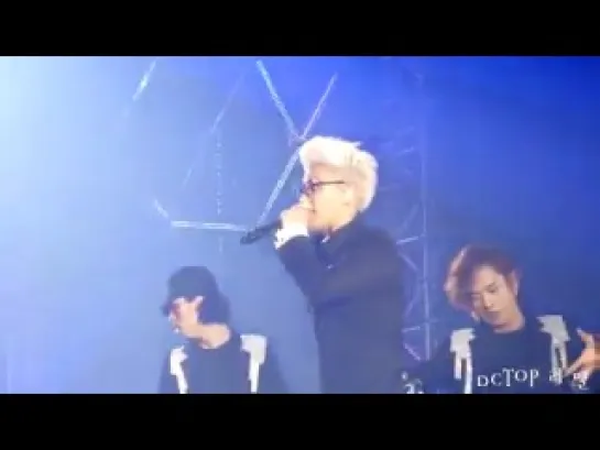 Digital Bounce (T.O.P Cut) Fancam @ YG Family Concert (04/12/10)