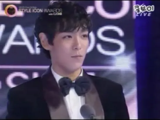 TOP won the「2010 Style Icon Awards」New Actor category