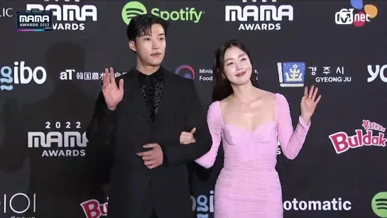 [2022 MAMA] Red Carpet with HAN SEON HWA & WOO DO HWAN | Mnet 221130