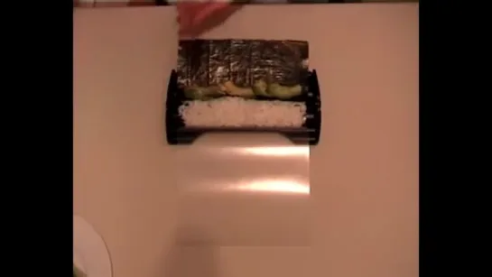 [EASY SUSHI ROLLER]