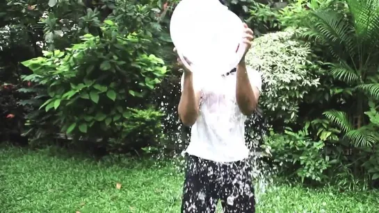 Sidharth Malhotra's ALS Ice Bucket Challenge