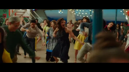 "Dil Dhadakne Do" / "Позволь сердцам биться", 2015 (трейлер с переводом)