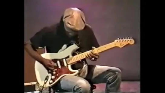 Buddy Guy plays the blues.