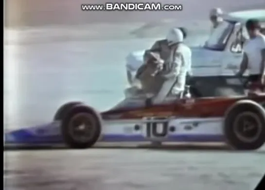 Indycar (USAC) - 1970 Phoenix 150, Art Pollard spun off