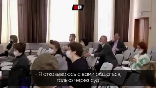 В Новосибирске бригада психиатров повязала депутата прямо во время заседания