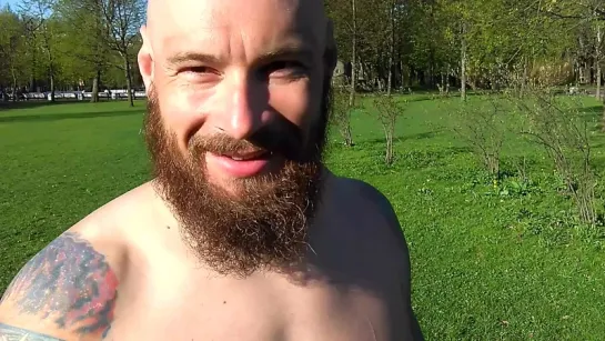 Бодрое утро, ходьба по росе, осанка и йога.  "Инстаграм": https://www.instagram.com/soberbeard/ "ВК": https://vk.com/trezvaya_ku