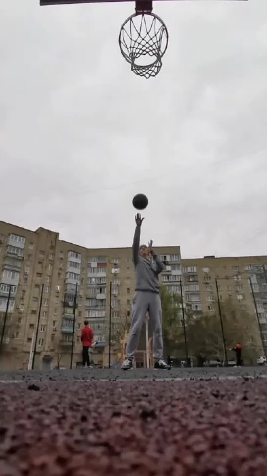 🎯⛹‍♂🏀51 ПОДРЯД ПОПАЛ!🌚 без единого промаха! ~2,2 м. Basketball by grADZor 2023.11.15