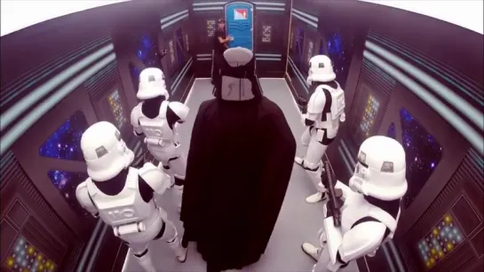 STAR WARS PRANK ! Stormtroopers attack