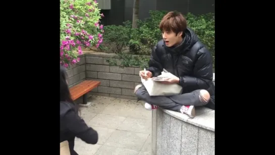 Jung Il Woo at filming 'Cinderella and Four Knights'