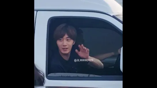 Jung Il Woo at filming 'Cinderella and Four Knights'