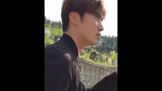 Jung Il Woo at filming 'Cinderella and Four Knights'