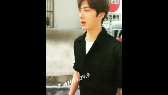 Jung Il Woo at filming 'Cinderella and Four Knights'