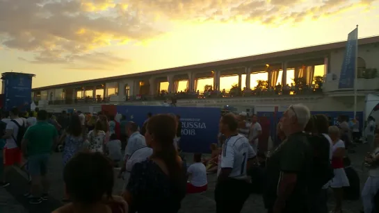 Красивый закат в Сочи в фан-фесте зоне морвокзала @ 2018.06.21 чемпионат мира по футболу FIFA World Cup Russia