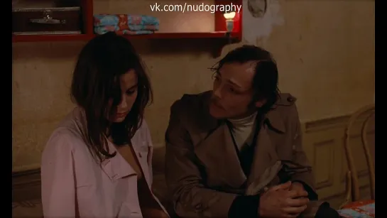 Мари Трентиньян (Marie Trintignant) голая в фильме "Черная серия" (Série noire, 1979, Ален Корно)