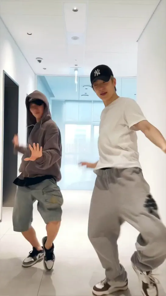 230501 DOJAEJUNGstagram Reel & Tiktok update with TEN & JAEHYUN