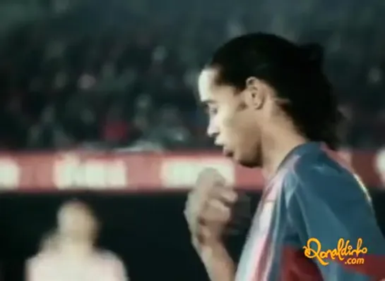 Ronaldinho - Nike - Play 10