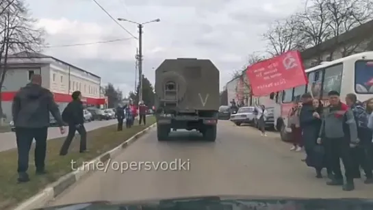 Три с половиной минуты видео и бесконечная гордость за наших граждан! Дмитровск Орловская область.