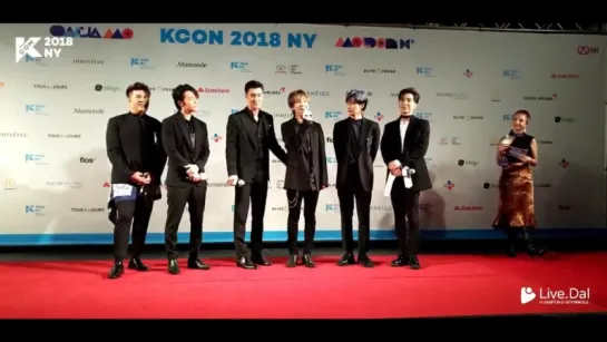 Super Junior на красной дорожке KCON