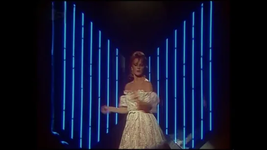 Frida - I Know Theres Something Going On (ABBA) (1982) HD 0815007