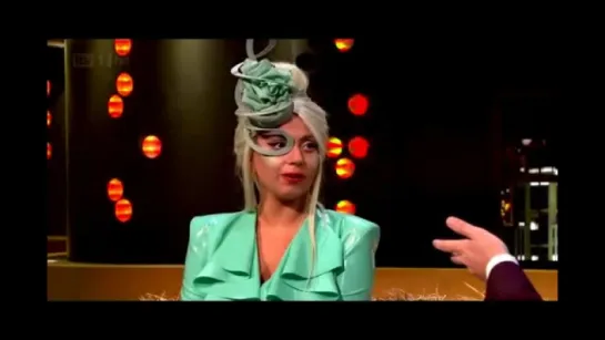 2011 // Lady Gaga > The Jonathan Ross Show - VOSTFR (GaGavision.net)