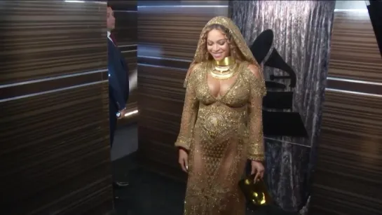 Beyoncé Backstage (59th GRAMMYs)