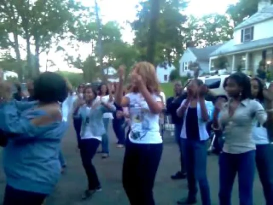 Beyonce: “Wobble Wobbles” at West Orange County Block Party in New Jersey