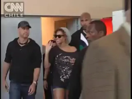 Beyonce arrives in Chile