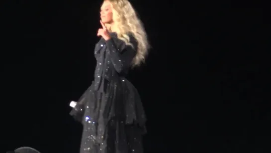 Beyoncé & Jay-Z - Forever Young (Live in Paris OTR II)