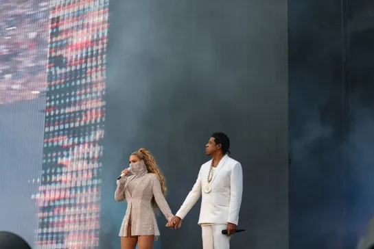 Beyonce & Jay-Z - Holy Grail (OTR II Tour Cardiff)