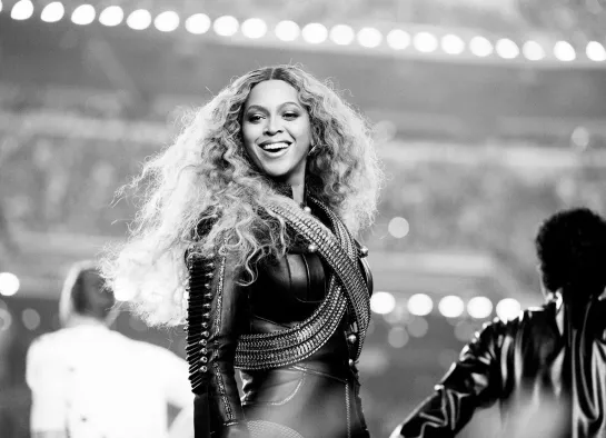 Beyoncé - Formation (Live at Super Bowl 2016)