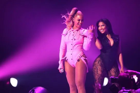 Beyoncé & Nicki Minaj - Feeling Myself (Live at TIDAL X 20/10 2015)