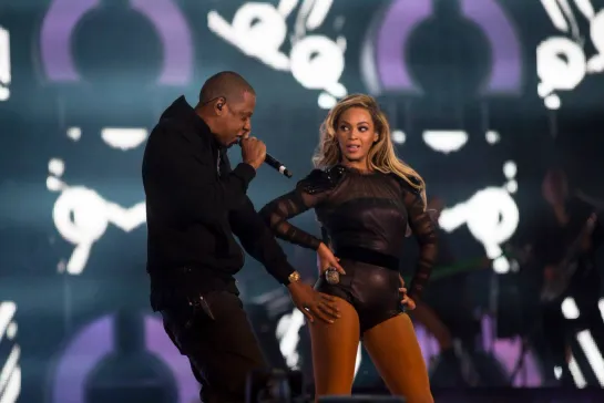 Beyoncé ft. Jay-Z  - Crazy In Love (Live at Chime for Change 2013)