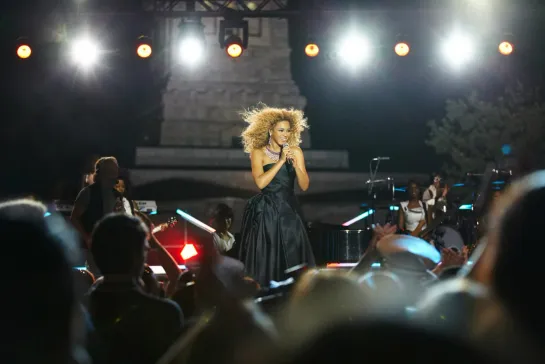 Beyoncé - Best Thing I Never Had ( Live at Macys 4th Of July Fireworks Spectacular 2011)