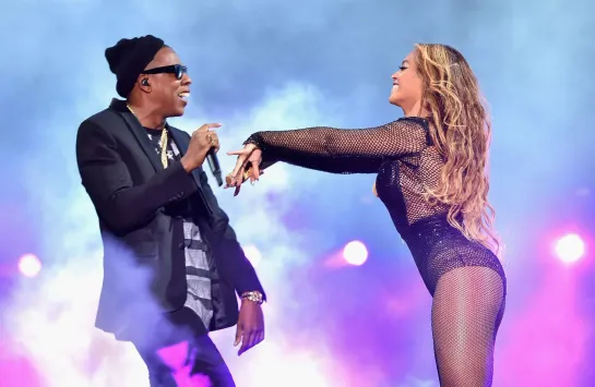 Beyoncé & Jay-Z - Upgrade U (Live at On The Run Tour)