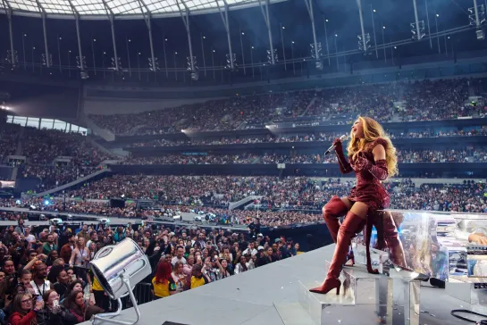 Beyoncé - 1+1, I Care (Live in London 30/05/2023)