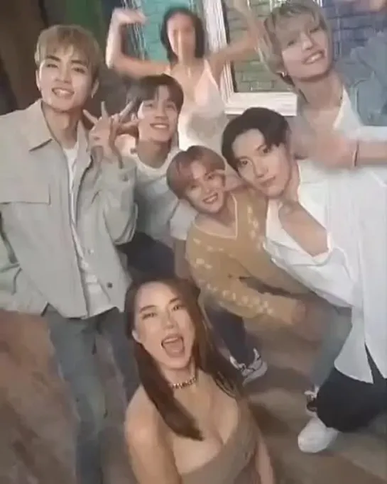 230304 crishorwangstagram update with WayV