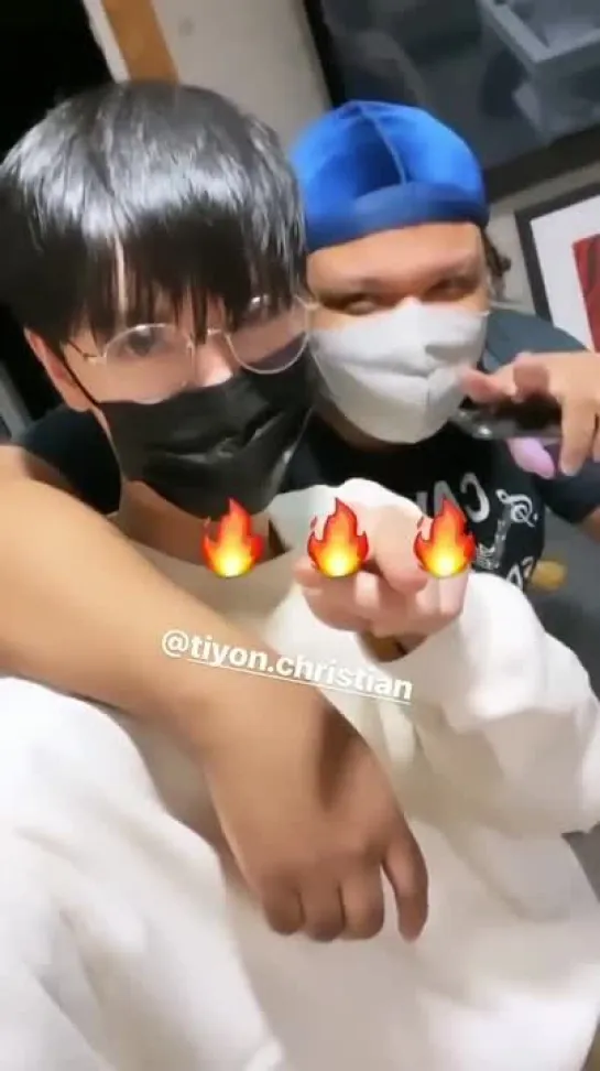 210521 TEN's Instagram story update