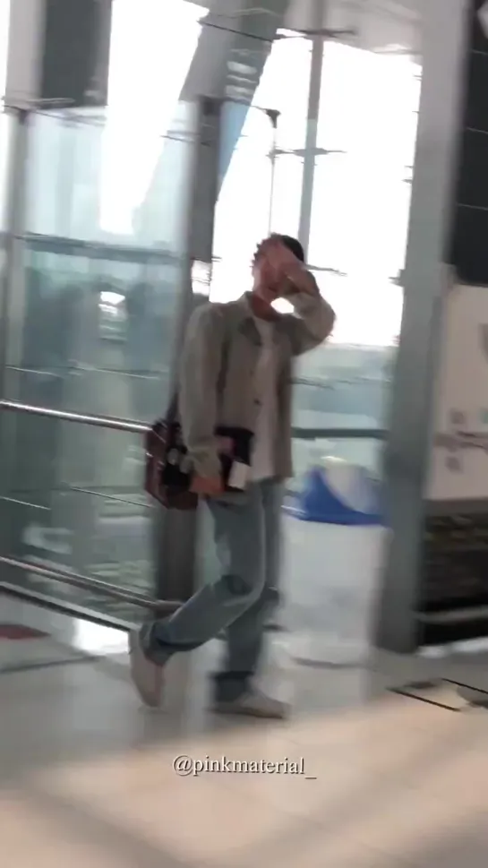 Ten in Bangkok airport