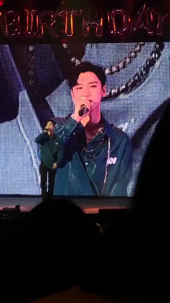 190227 [FANCAM] @ Birthday Party in Bangkok