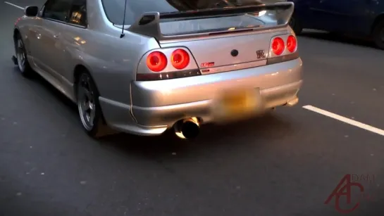 Nissan Skyline - HUGE FLAMES Police let him off! | Ниссан, Скайлайн, автомобиль, машина, тачка, спорткар