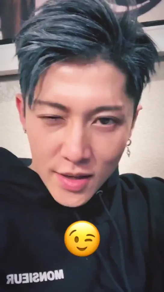 MIYAVI: 😉