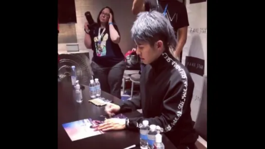 MIYAVI 20.09.18 autograph