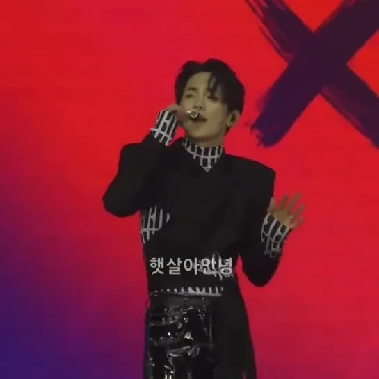 29.05.2022  SHINee Key -  BeginAgain_KPOP Concert -  Replay and Ring Ding Dong front ver. cr hellokeynet